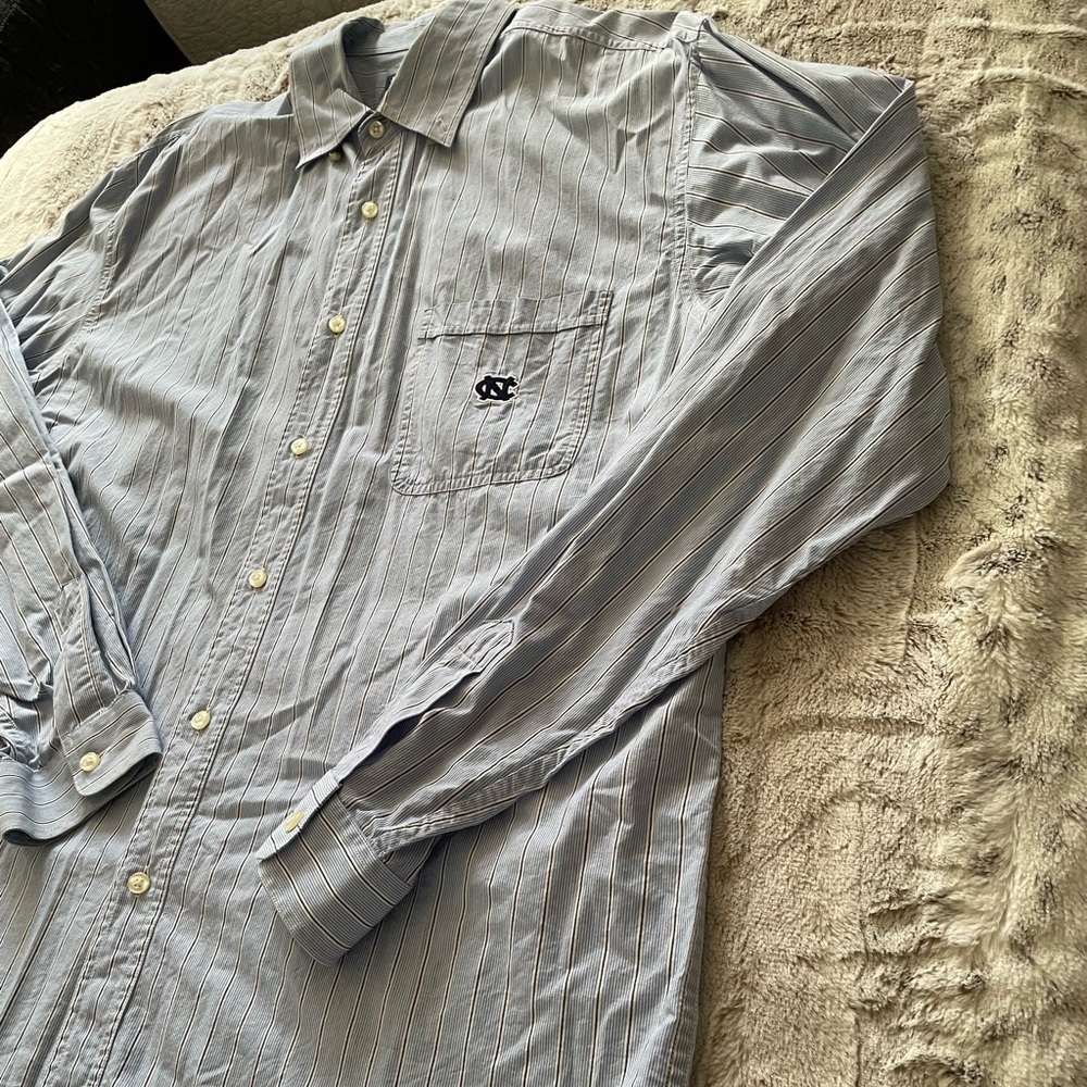 North Carolina Tar Heels Logo men’s button down dress shirt